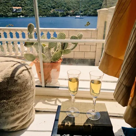 Charming Lady Kate *