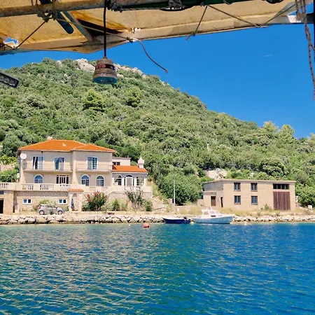 Charming Lady Kate בית נופש